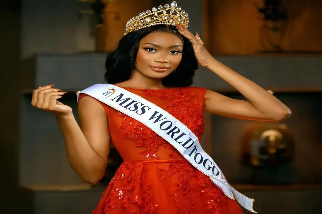 Miss Monde 2023Â : ChimÃ¨ne Moladja, la Reine de BeautÃ© Togo 2023 sâ€™est envolÃ©e pour Mumbai