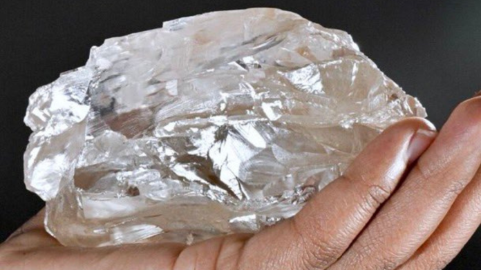 Le deuxiÃ¨me plus gros diamant au monde dÃ©couvert au Botswana